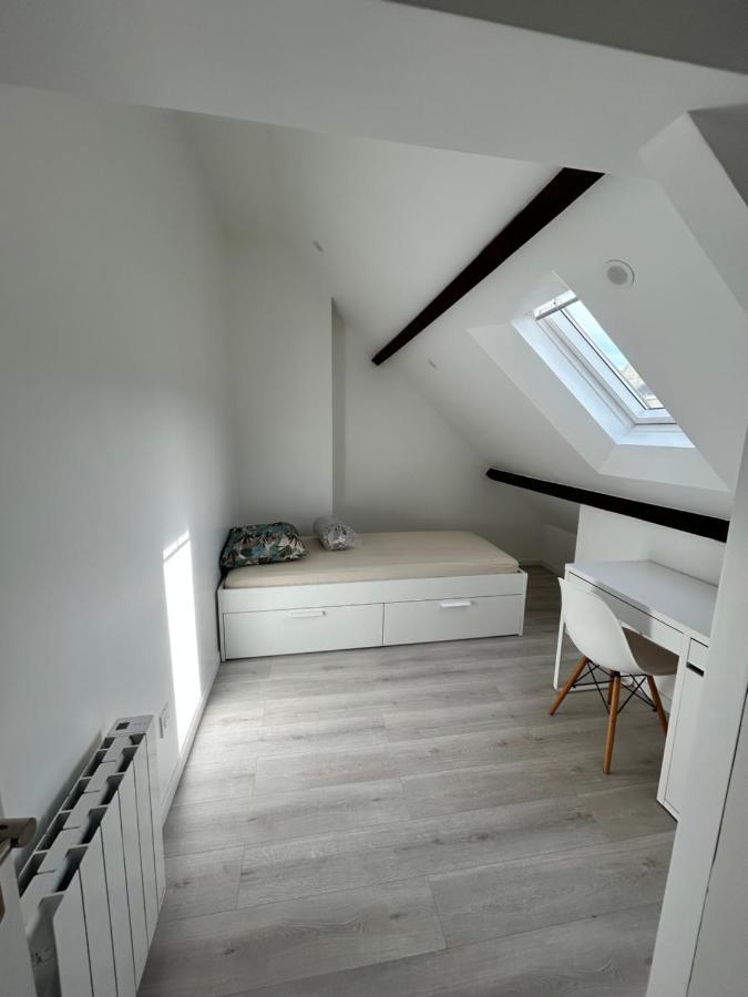 F3 Au Grenier D'Une Maison Massy (Essonne) Exterior foto