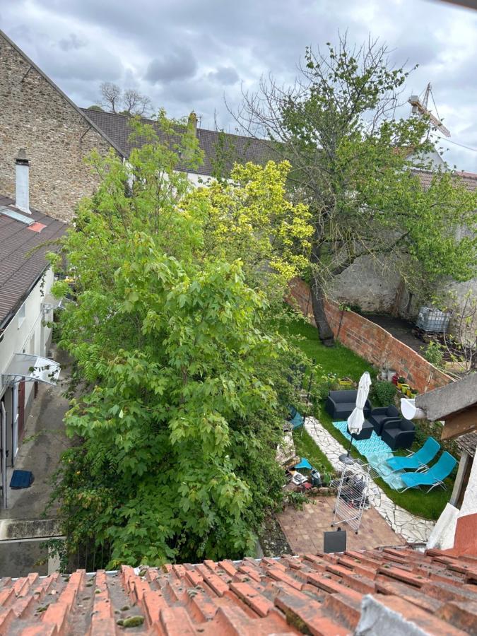 F3 Au Grenier D'Une Maison Massy (Essonne) Exterior foto