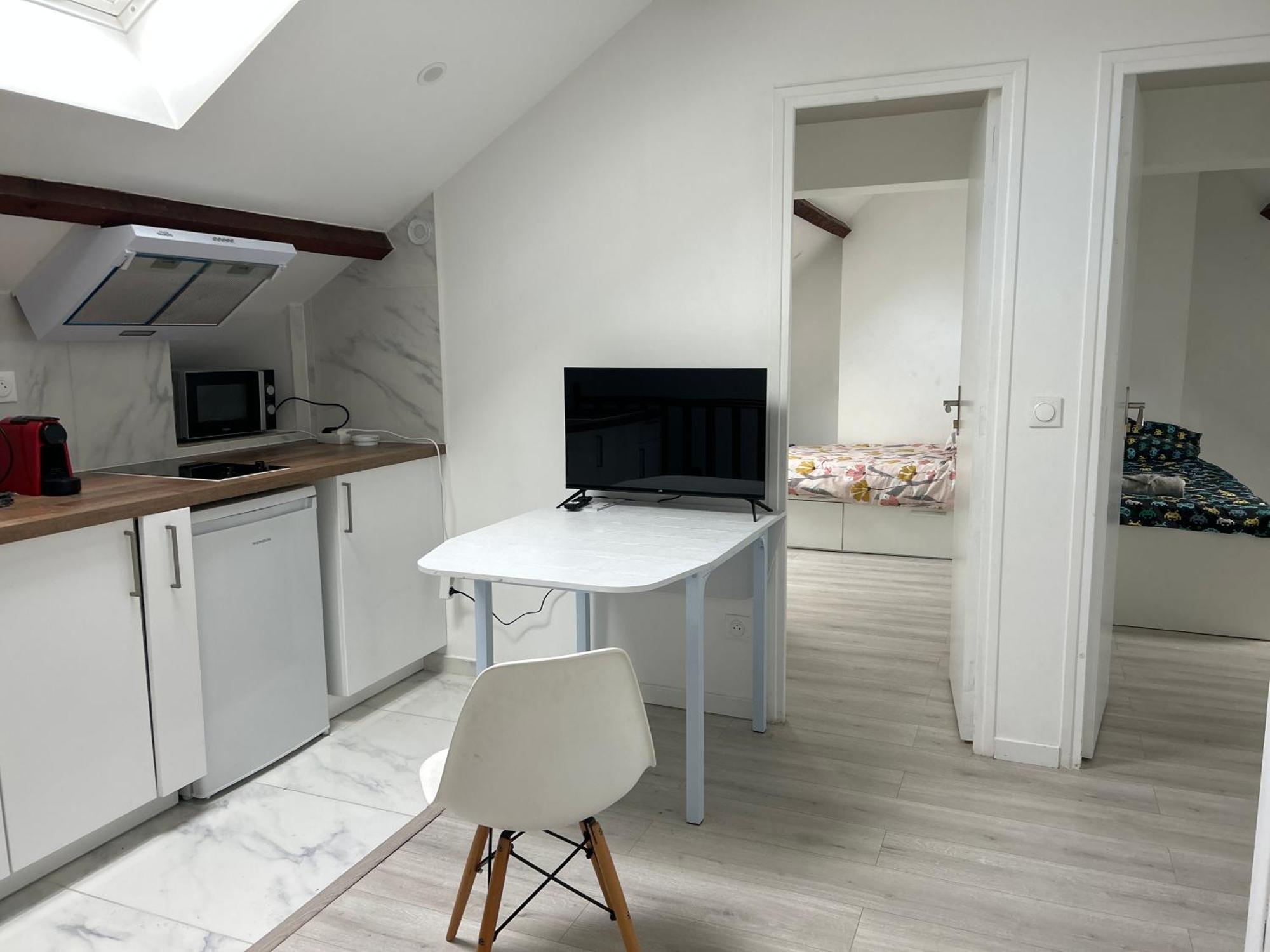 F3 Au Grenier D'Une Maison Massy (Essonne) Exterior foto